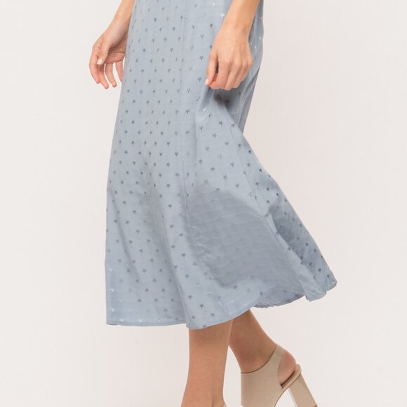 MYSTREE Star Jacquard Midi Skirt | Lightweight Satin Finish - Picture 4 of 8